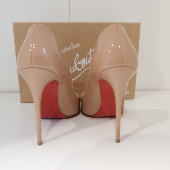 Christian Louboutin - Picture 4 of 7